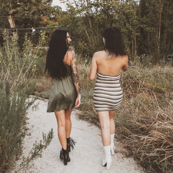 70s Style Halter Striped Mini Dress Low Back - Picture 6 of 10